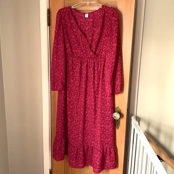 Old Navy Fuchsia Midi Maternity Dress - Picture 3 of 8